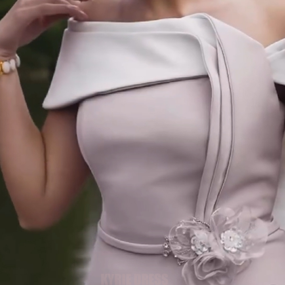 Robe élégante pour mère de la  - Elegant Satin Evening Gown Split avis et prix